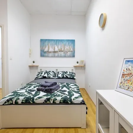 Kalalarga Lägenhet